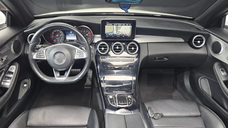 Mercedes-Benz C-Class