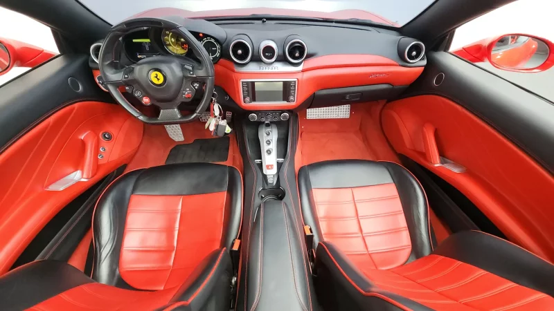 Ferrari CALIFORNIA