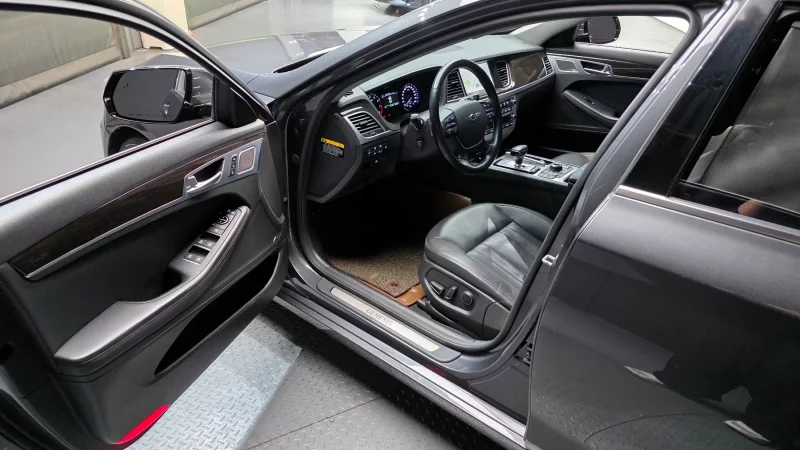 Genesis G80