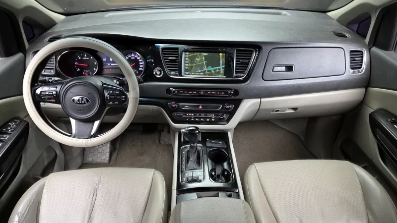 Kia Carnival