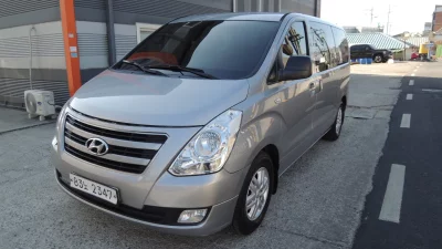 Hyundai Starex