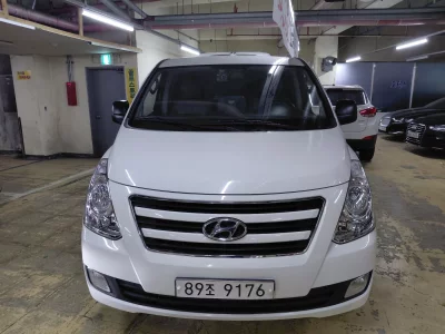 Hyundai Starex