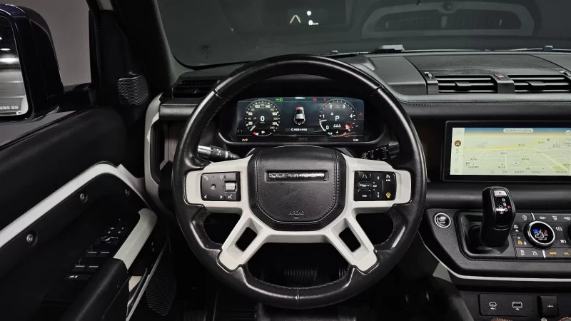 Land Rover DEFENDER