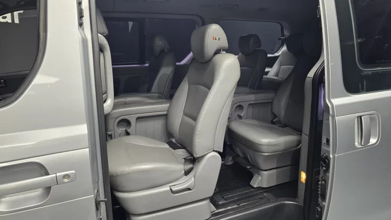 Hyundai Starex