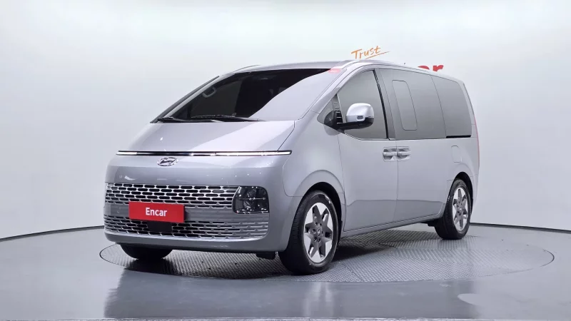 Hyundai Staria