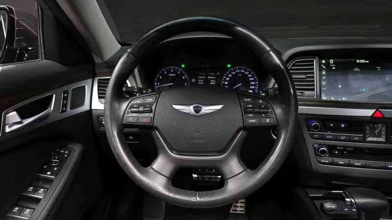 Hyundai Genesis