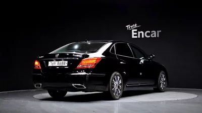 Hyundai Equus