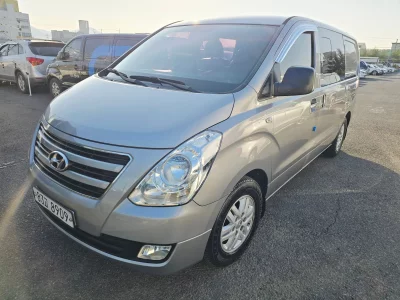Hyundai Starex