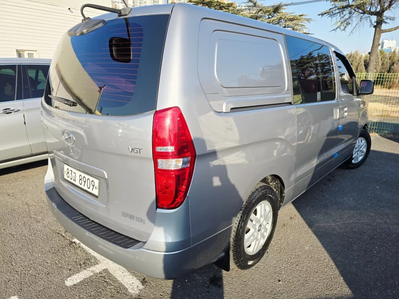 Hyundai Grand Starex