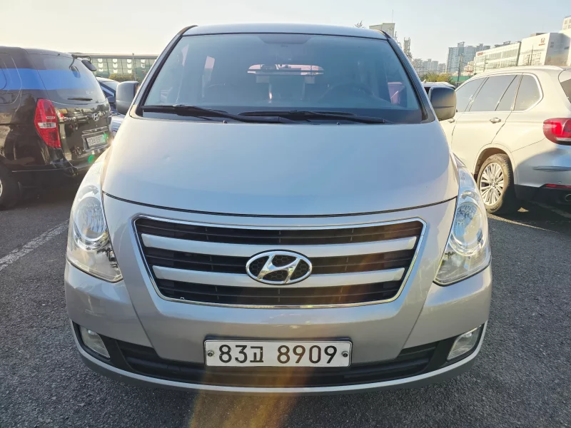 Hyundai Grand Starex