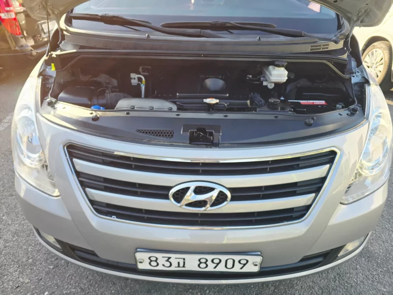 Hyundai Grand Starex