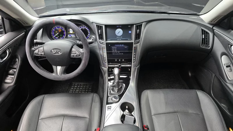 Infiniti Q50