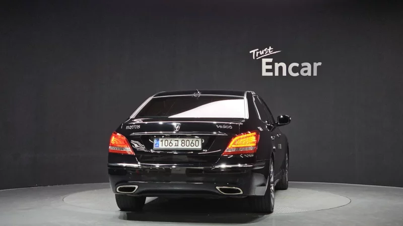 Hyundai Equus