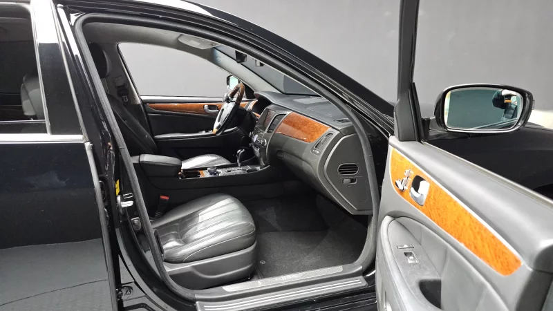 Hyundai Equus
