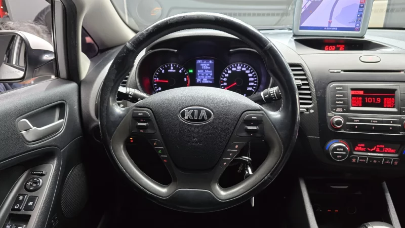 Kia K3