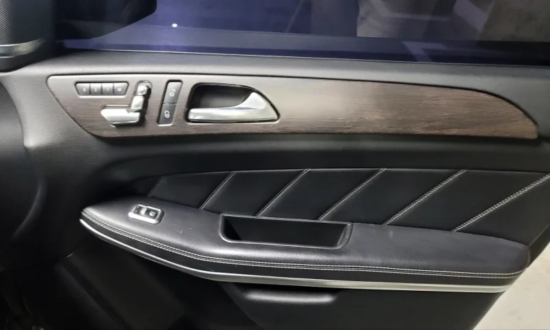 Mercedes-Benz GL-Class