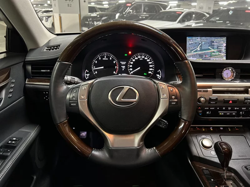 Lexus ES350