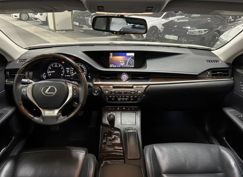 Lexus ES350