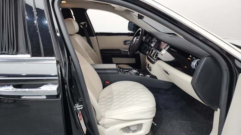 Rolls-Royce GHOST