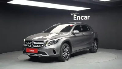 Mercedes-Benz GLA-Class