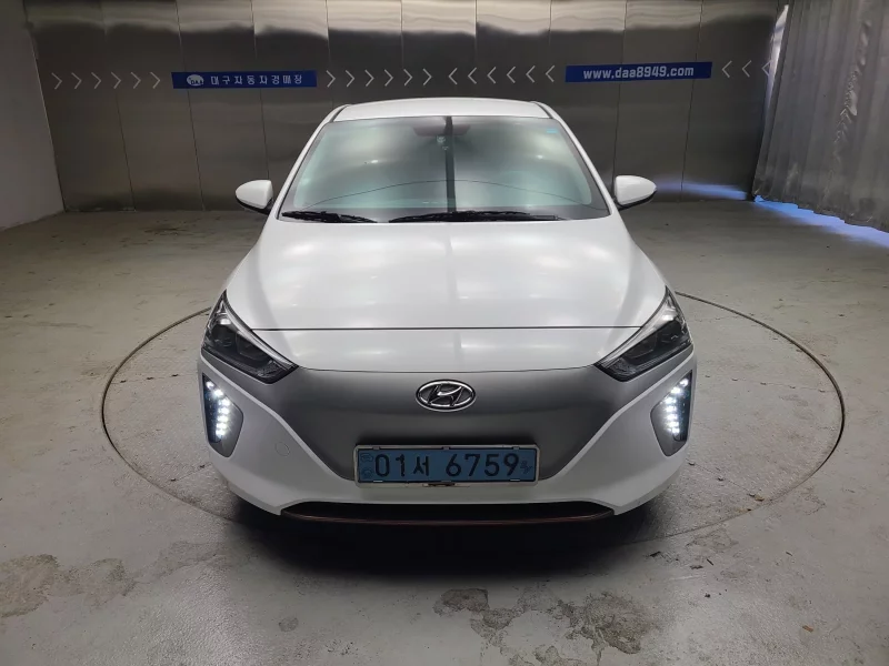 Hyundai Ioniq