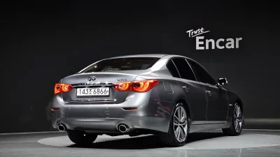Infiniti Q50