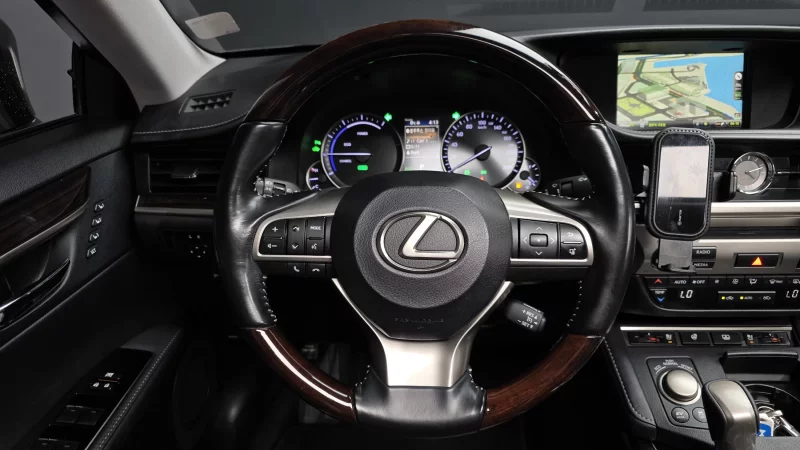 Lexus ES300h
