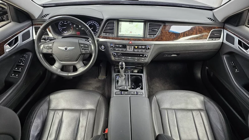 Hyundai Genesis