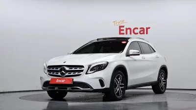 Mercedes-Benz GLA-Class