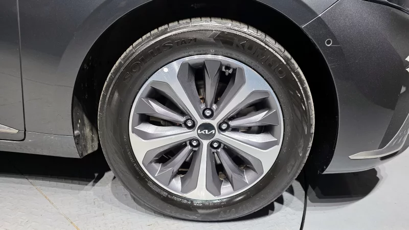 Kia K8