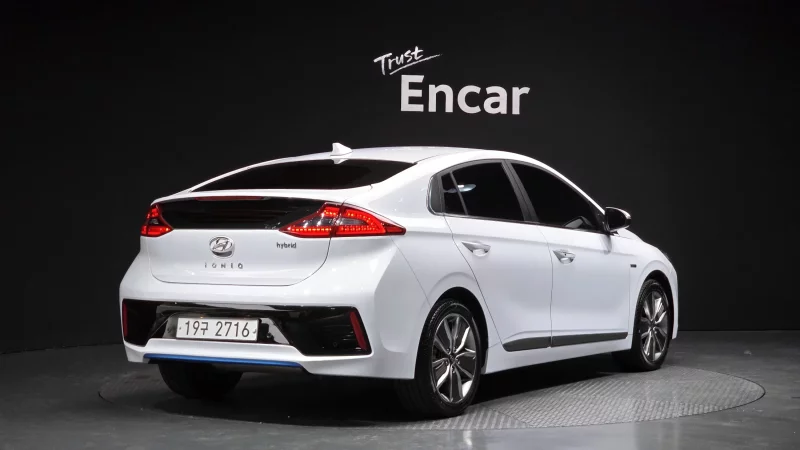 Hyundai Ioniq