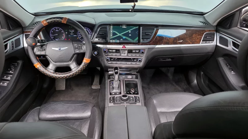 Hyundai Genesis