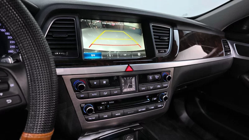 Hyundai Genesis