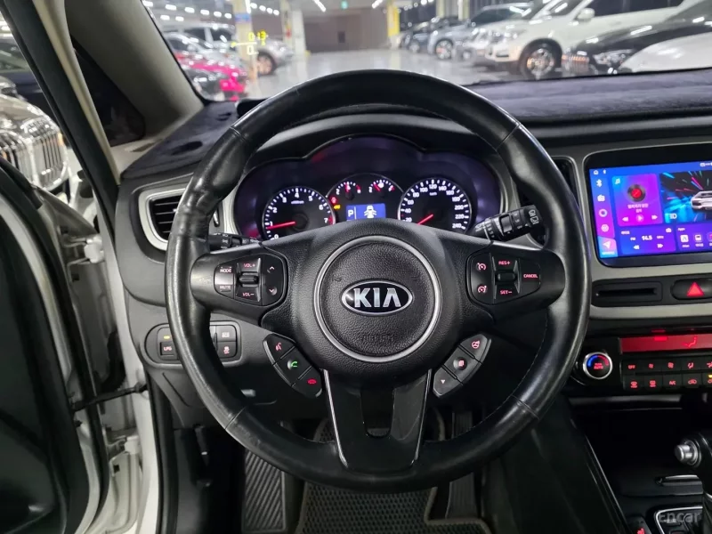 Kia Carens