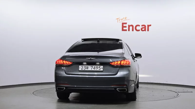 Hyundai Genesis