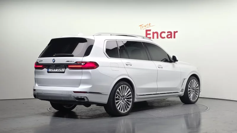 BMW X7