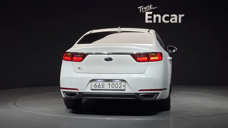 Kia K7