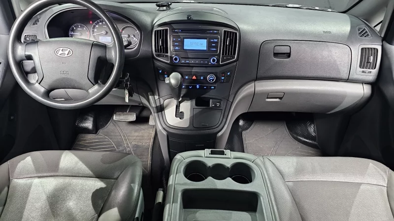 Hyundai Grand Starex