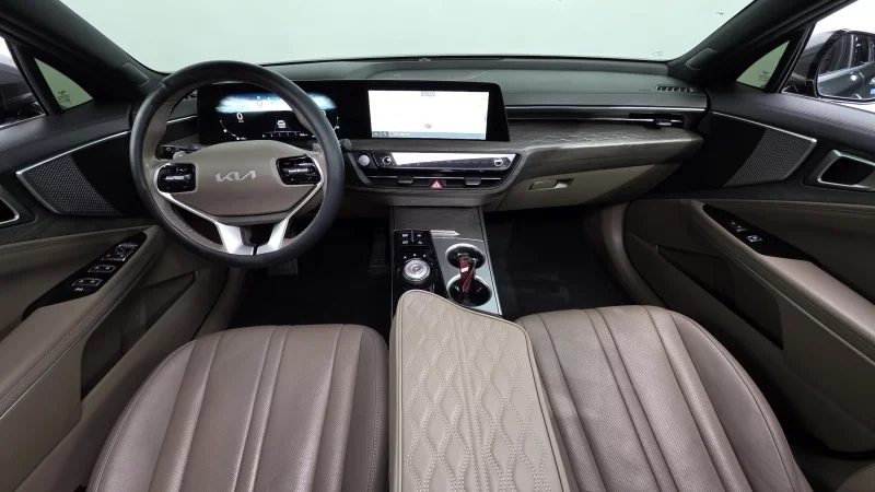 Kia K8