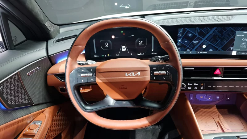 Kia K8