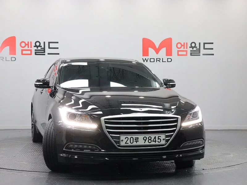 Hyundai Genesis