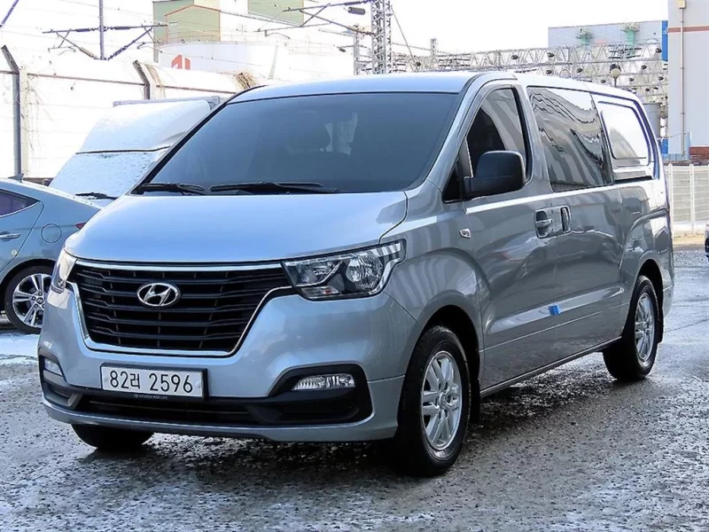 Hyundai Starex