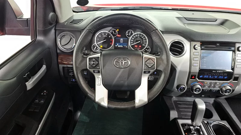 Toyota TUNDRA