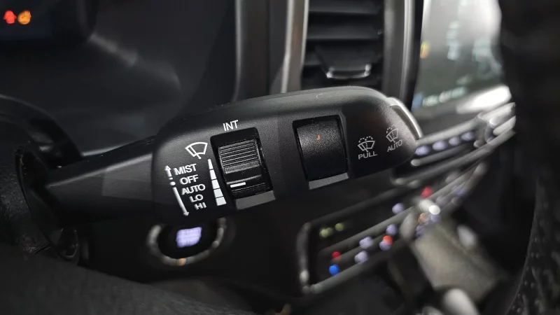 SsangYong Rexton Sports Khan