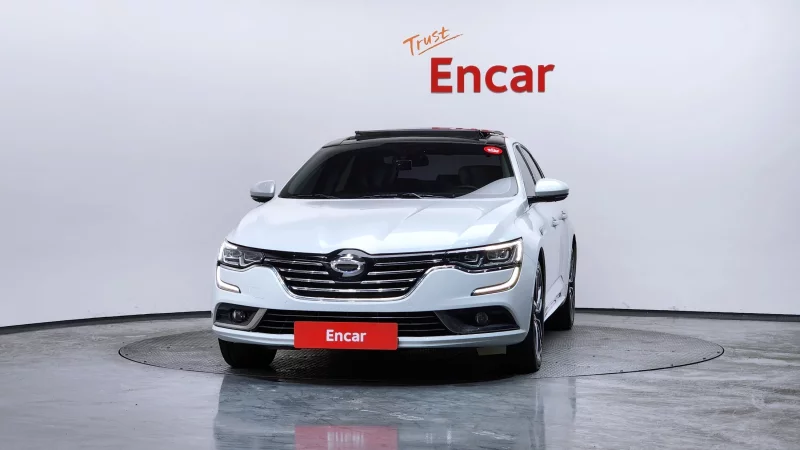 Renault SM6