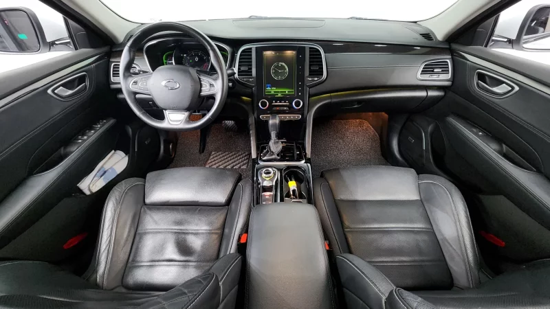 Renault SM6