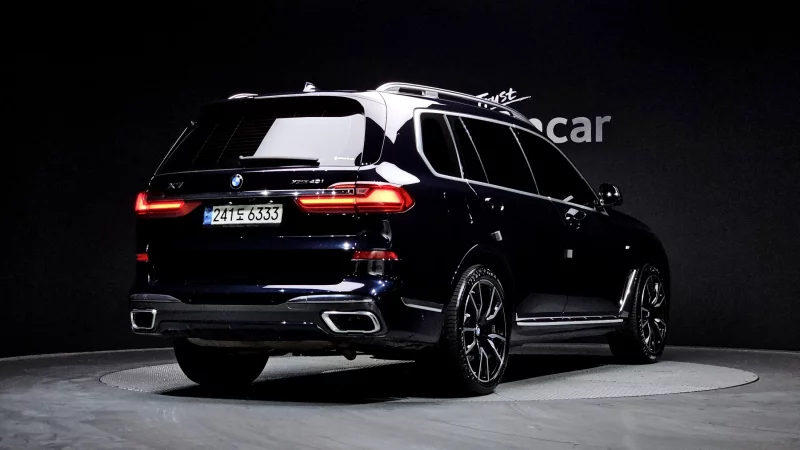 BMW X7