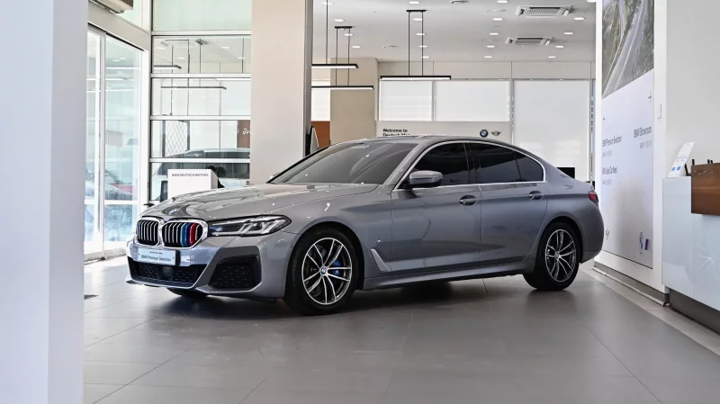 BMW 5-Series