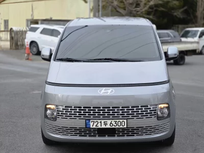 Hyundai Staria