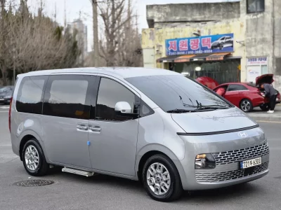 Hyundai Staria
